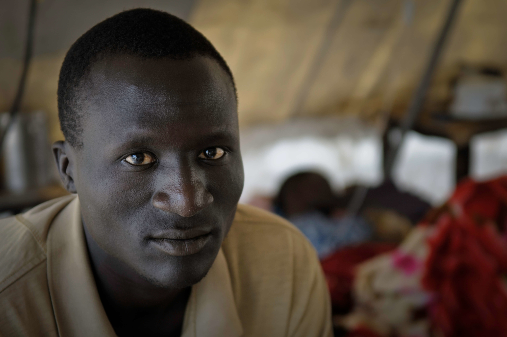 "Fui refugiado na Etiópia, isso já faz muitos anos. Vivemos cerca de 20 anos como refugiados. Finalmente pudemos voltar para nossas casas no Nilo Azul. Agora, os novos conflitos nos obrigaram a vir para o Sudão do Sul", diz Younassa.