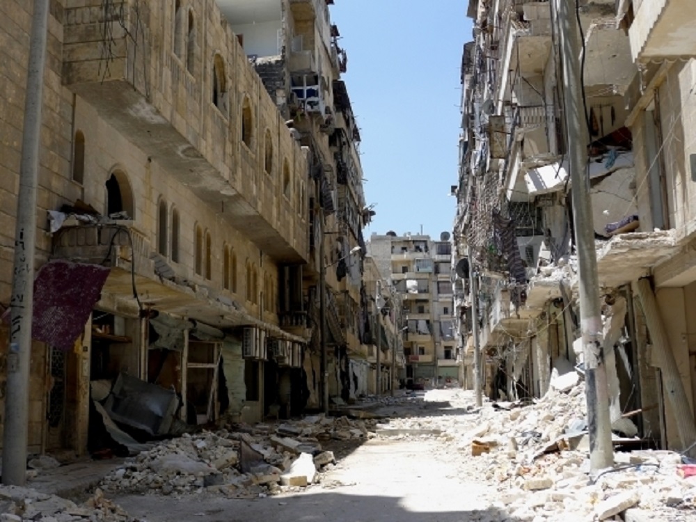 Aleppo, Síria: encurralados, sob ataques e lutando para sobreviver
