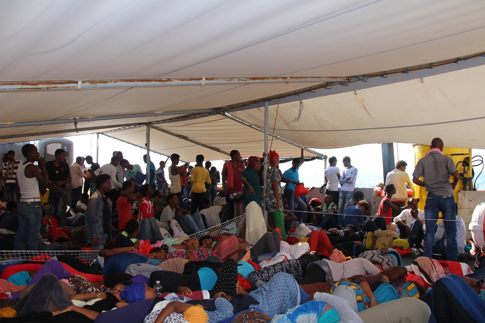 MSF participa do resgate de 3 mil pessoas no Mediterrâneo em um só dia