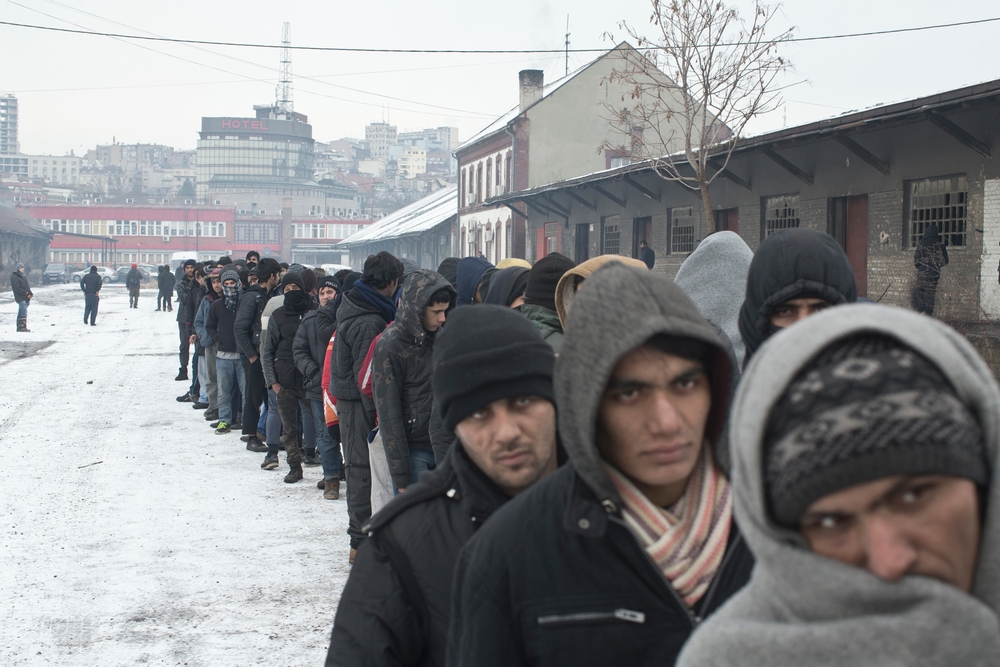 Congelados na Europa: inverno castiga milhares de pessoas