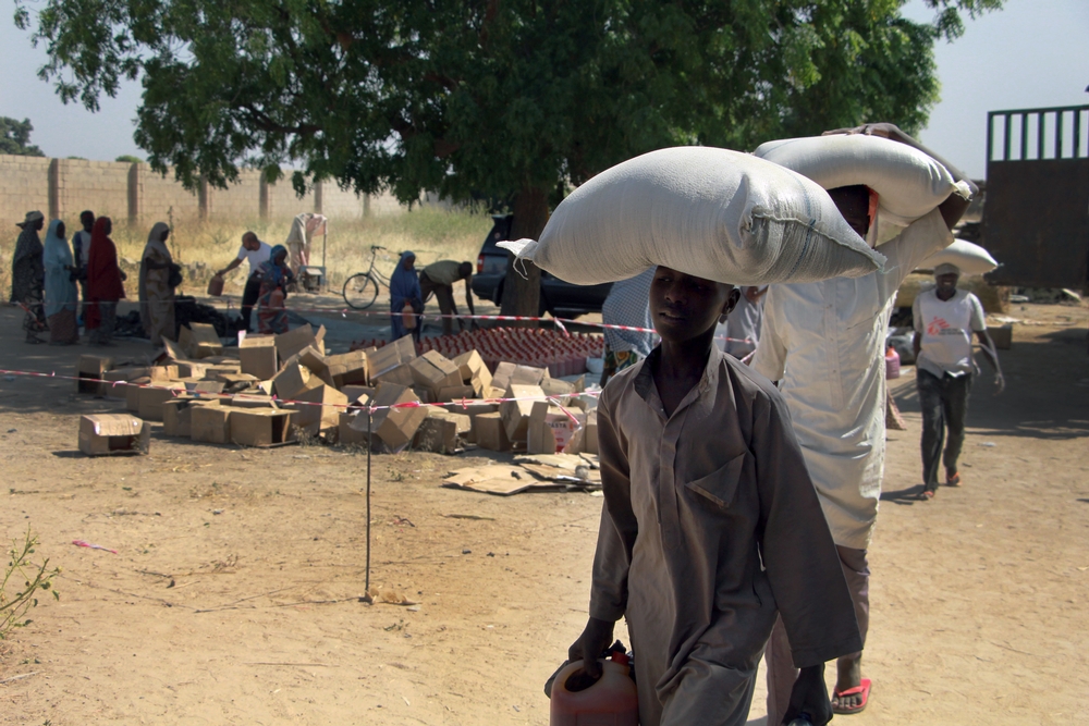 Nigéria: distribuição de alimentos, uma atividade pouco usual para MSF