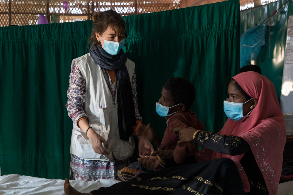 "Tivemos que aprender em 24 horas como tratar pacientes com difteria"