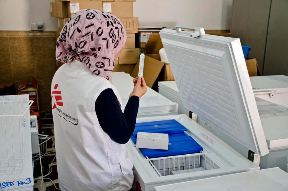 Iraque: vacinando crianças e adolescentes contra o sarampo