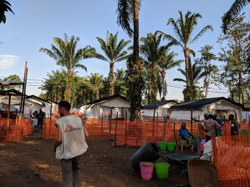 Ebola na RDC: MSF abre centro de tratamento em Mangina
