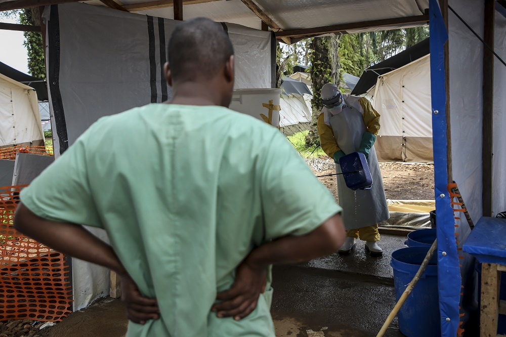 MSF abre centro de recepção para casos suspeitos de Ebola na RDC