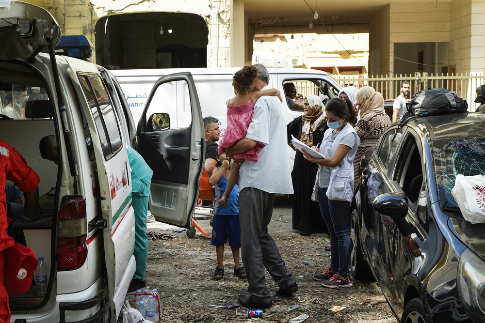 Um mês após a explosão em Beirute, MSF atua diretamente com as comunidades