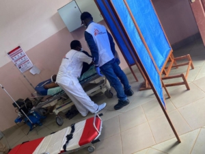MSF trata crianças feridas após ataque em escola no sudoeste de Camarões