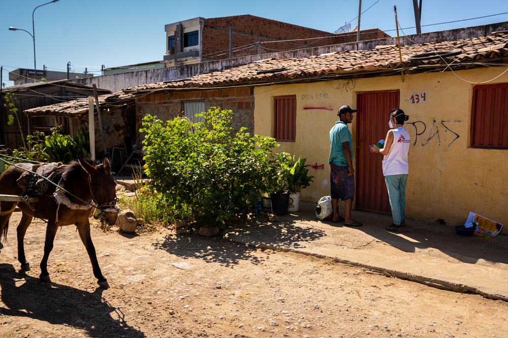 Em meio à situação grave e ameaça de terceira onda, MSF reforça ações no Brasil