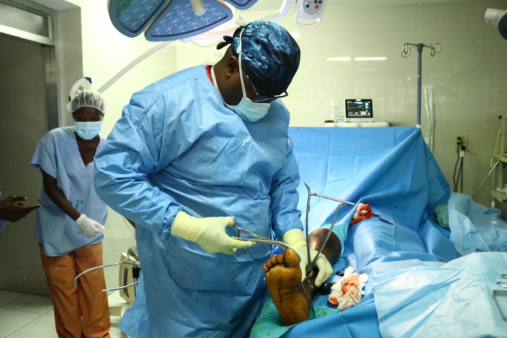 Equipe MSF realizou 54 cirúrgias após terremoto no Haiti