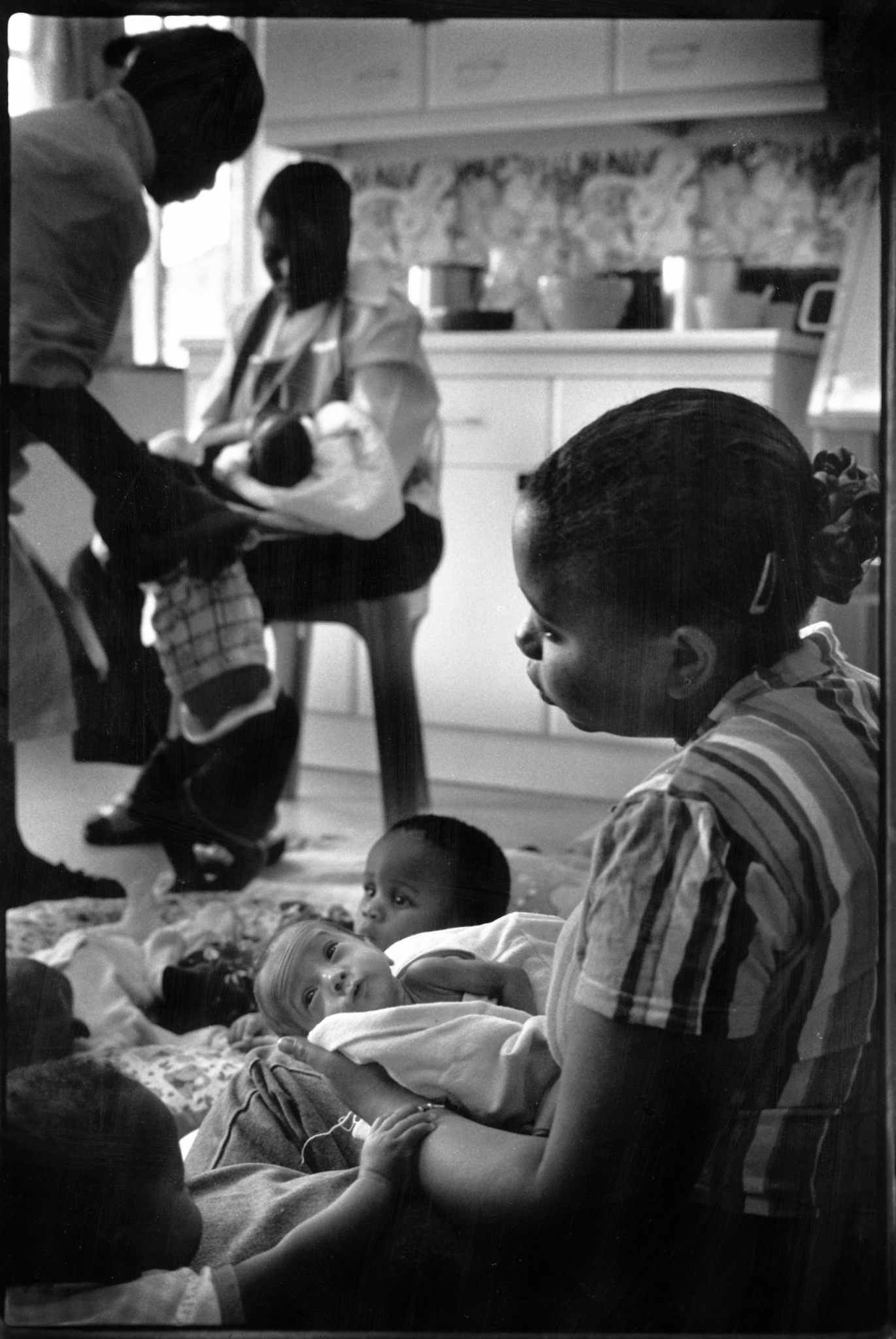 Mães HIV positivo não dão apenas vida a seus filhos recém-nascidos. Em muitos casos, elas também transmitem Aids. África do Sul (Filip Claus)