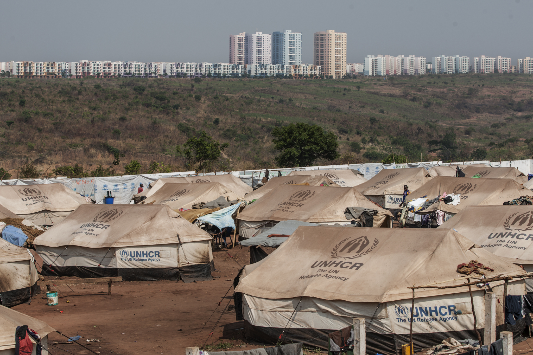 Na área de Dundo, incluindo os campos de refugiados de Kakanda e Mussungue, abrigam cerca de 32 mil refugiados da República Democrática do Congo (RDC) que fugiram do conflito que eclodiu na província vizinha de Kasai. 
