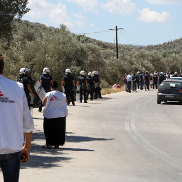 MSF condena ataques violentos em Moria, na Grécia