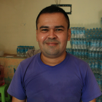 Adrián León, profissional de serviços gerais de MSF na clínica em Tumbes, Peru. © Lisa Mena/MSF