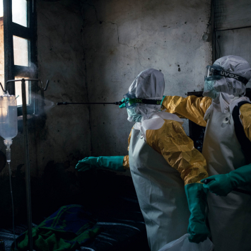 Centro de Tratamento do Ebola no Hospital de Mongbwalu, na República Democrática do Congo. ©Alexis Huguet/MSF