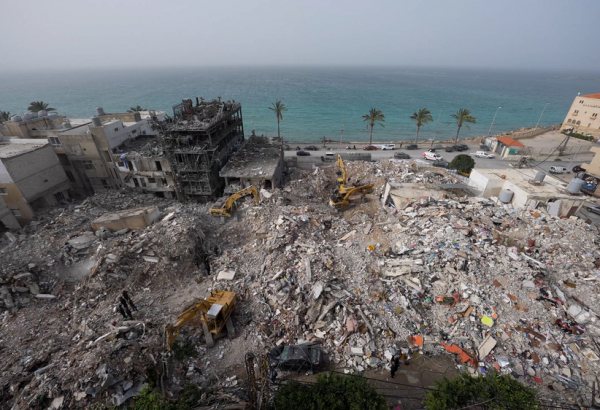 Destruição causada pelos bombardeios em massa durante os 46 dias de ataques incessantes de Israel ao Líbano. As habitações estavam localizadas próximas à orla Sour, no sul do país ©MSF