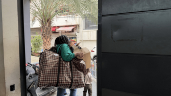 Liceu Abel Kader, em Beirute, onde funciona um abrigo. Especialmente no sul de Beirute e no sul do Líbano, as pessoas perderam suas casas, entes queridos e meios de subsistência. Mais de um milhão foram deslocadas à força. ©MSF