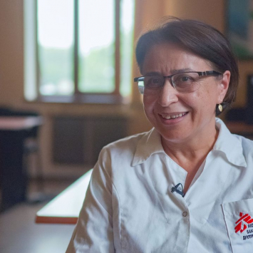 Zulfiya Dustmatova, médica de MSF no Tadjiquistão. © Jasňa Riegerová/MSF