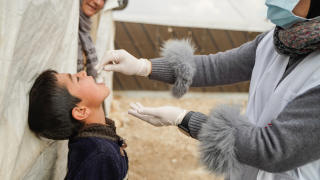 Em 2022, equipes de MSF apoiaram a campanha nacional de vacinação contra o cólera lançada pelo Ministério da Saúde do Líbano.  © Mohamad Cheblak/MSF