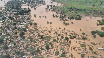 Grandes inundações no leste do Chade dizimaram a cidade de Koukou, e milhares de pessoas estão agora isoladas, sem comida, abrigo ou água potável adequados. © MSF