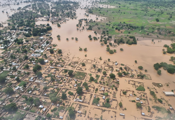 Grandes inundações no leste do Chade dizimaram a cidade de Koukou, e milhares de pessoas estão agora isoladas, sem comida, abrigo ou água potável adequados. © MSF