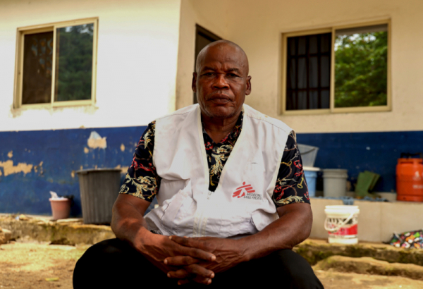 Patrick A.Njok trabalha como motorista de MSF em Cross River. © Abba Adamu Musa