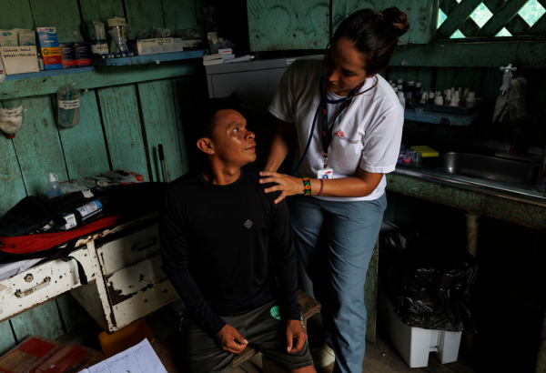 Atividade médica de MSF na Terra Indígena Yanomami. Junho de 2024. ©Diego Baravelli/MSF