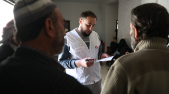 Pela primeira vez em mais de uma década, MSF ganhou acesso a Damasco e começou a operar clínicas móveis em Ghouta Oriental  ©Omar Haj Kadour