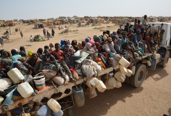Violência força deslocamento de pessoas em massa. Sudão, abril de 2025. ©Jérôme Tubiana