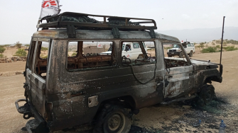 Carro em que María, Tedros e Yohannes viajavam, em uma foto capturada pela equipe de busca de MSF em 25 de junho de 2021. ©MSF