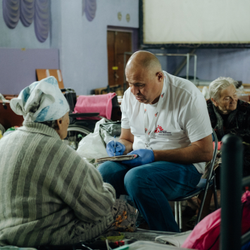 Centro de apoio para deslocados na região de Dnipropetrovsk (leste da Ucrânia). @ Julien Dewarichet/MSF