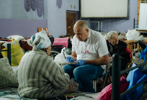 Centro de apoio para deslocados na região de Dnipropetrovsk (leste da Ucrânia). @ Julien Dewarichet/MSF