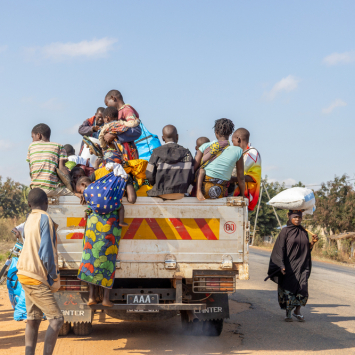 Moçambique enfrenta a maior onda de deslocamentos desde fevereiro de 2024, após uma série de ataques no sul de Cabo Delgado. ©Marília Gurgel/MSF