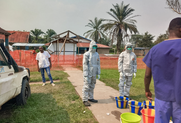 Equipe de MSF trabalha em resposta a surto de Ebola, na província de Kasaï. República Democrática do Congo. ©MSF