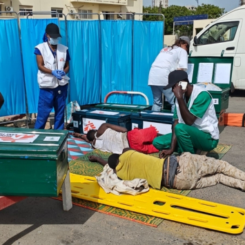 MSF presta apoio médico de emergência aos sobreviventes das travessias marítimas mortais na rota atlântica entre a África Ocidental e as Ilhas Canárias. ©MSF