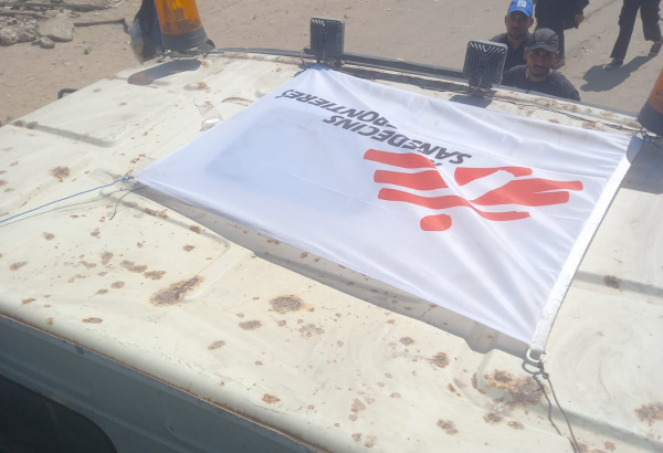 Caminhão-pipa de Médicos Sem Fronteiras atacado em setembro de 2025. © MSF