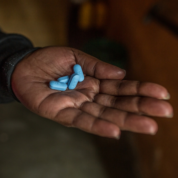 Profilaxia Pré-Exposição (PreP) que previne a infecção pelo HIV entre mulheres HIV negativas. Julho de 2016. © Morgana Wingard