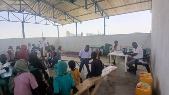 Atividades de apoio à população de refugiados que foi forçada a fugir da violência em Darfur, no Sudão, para o acampamento de trânsito de Tine, localizado no Chade, país vizinho. ©MSF