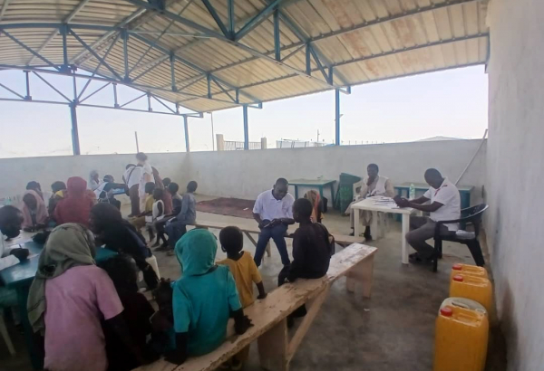 Atividades de apoio à população de refugiados que foi forçada a fugir da violência em Darfur, no Sudão, para o acampamento de trânsito de Tine, localizado no Chade, país vizinho. ©MSF