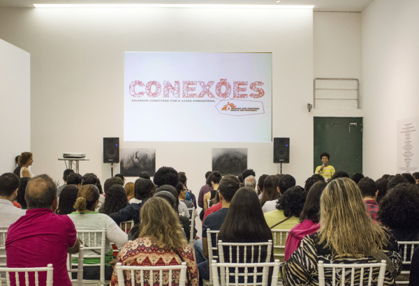 Abertura do Conexões MSF em Salvador tem música, dança, filme e conversa sobre ajuda humanitária