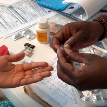 aids-msf138798_aurelie_baumel