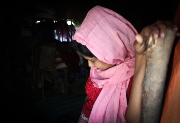 Uma jornada perigosa para mulheres e mães rohingya no Bangladesh