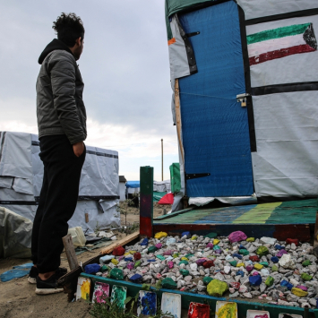 França: medo dos migrantes do acampamento “Selva” aumenta com pressão pelo fechamento do espaço