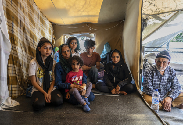 Uma política desastrosa: pessoas vulneráveis presas nas ilhas gregas