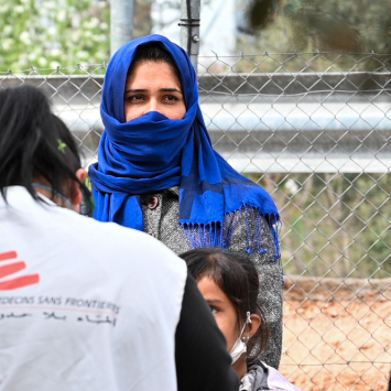 Grécia: cresce número de refugiados despejados e vivendo nas ruas de Atenas