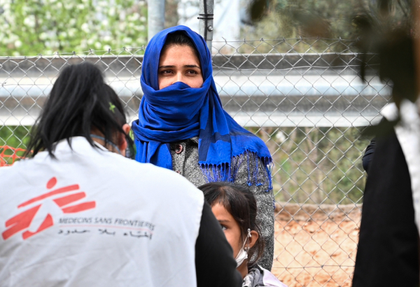 Grécia: cresce número de refugiados despejados e vivendo nas ruas de Atenas