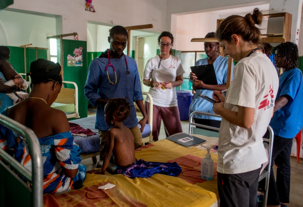 Guiné-Bissau: assistência a crianças em Bafatá