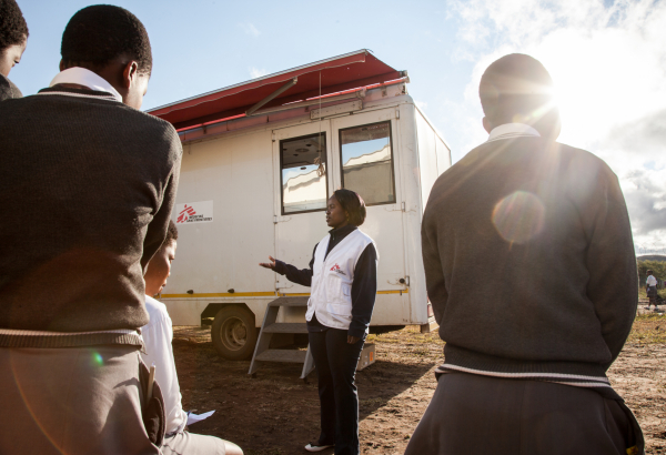 Atualização da UNAIDS: alta mortalidade em decorrência da Aids lembra que a luta não acabou