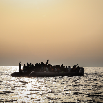 Mortes disparam com bloqueio da Europa a resgates no Mediterrâneo