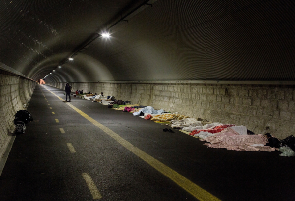 Itália: migrantes e refugiados à margem da sociedade