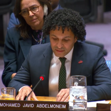 Javid Abdelmoneim, presidente internacional de Médicos Sem Fronteiras, discursa no Conselho de Segurança da ONU, em 12 de dezembro de 2025 ©MSF